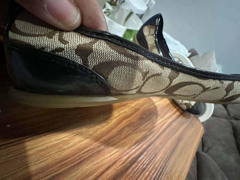 Coach Signature C Brown Patent Leather Cap Toe Ballet Flats Size 9B - Picture 7 of 7